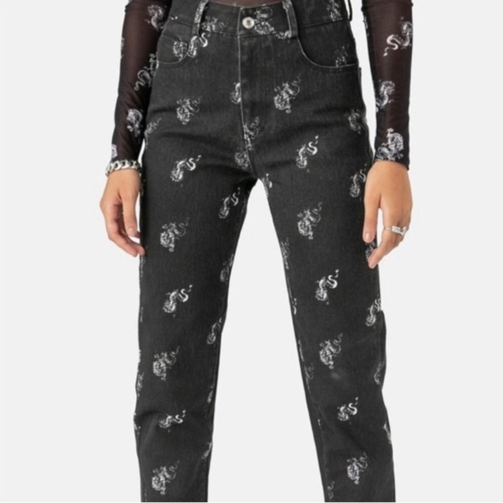 Women’s Adika Dragon Printed Jeans Size Small